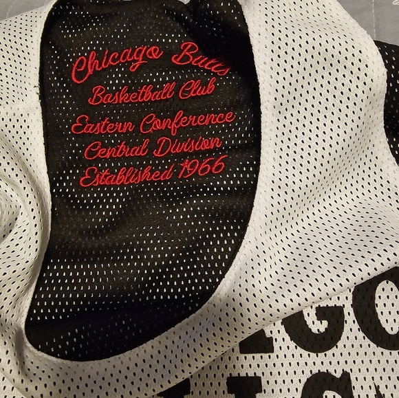 Chicago Bulls jersey - Picture 5 of 6
